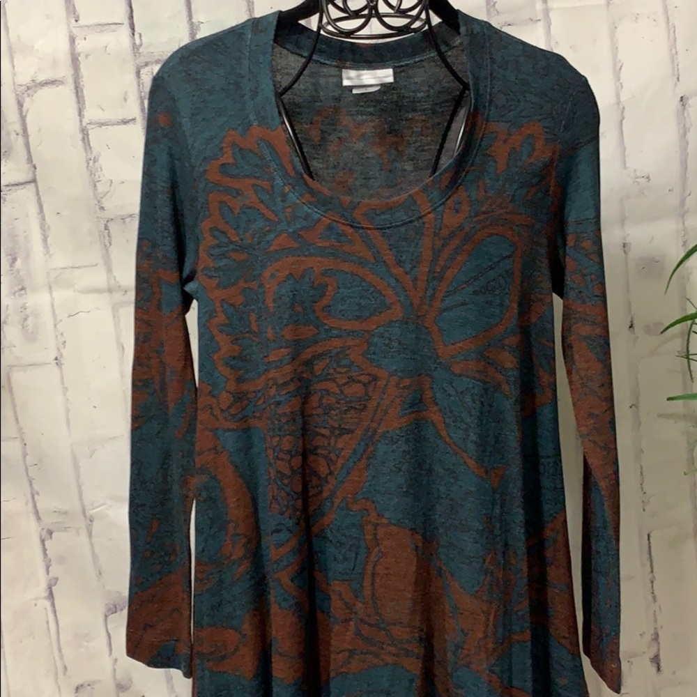 Soft Surroundings Scoop Crewneck Tunic Long Sleeve Rust Colored Print on Teal